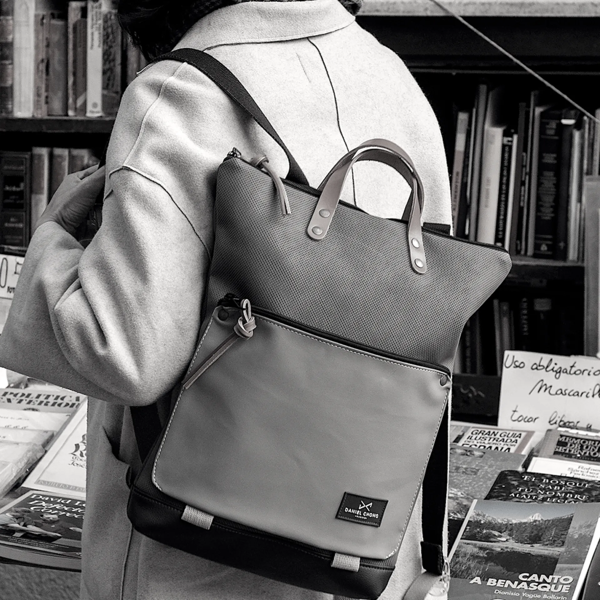 Daniel Chong Mochila book holder loneta* Mochilas Book Holder