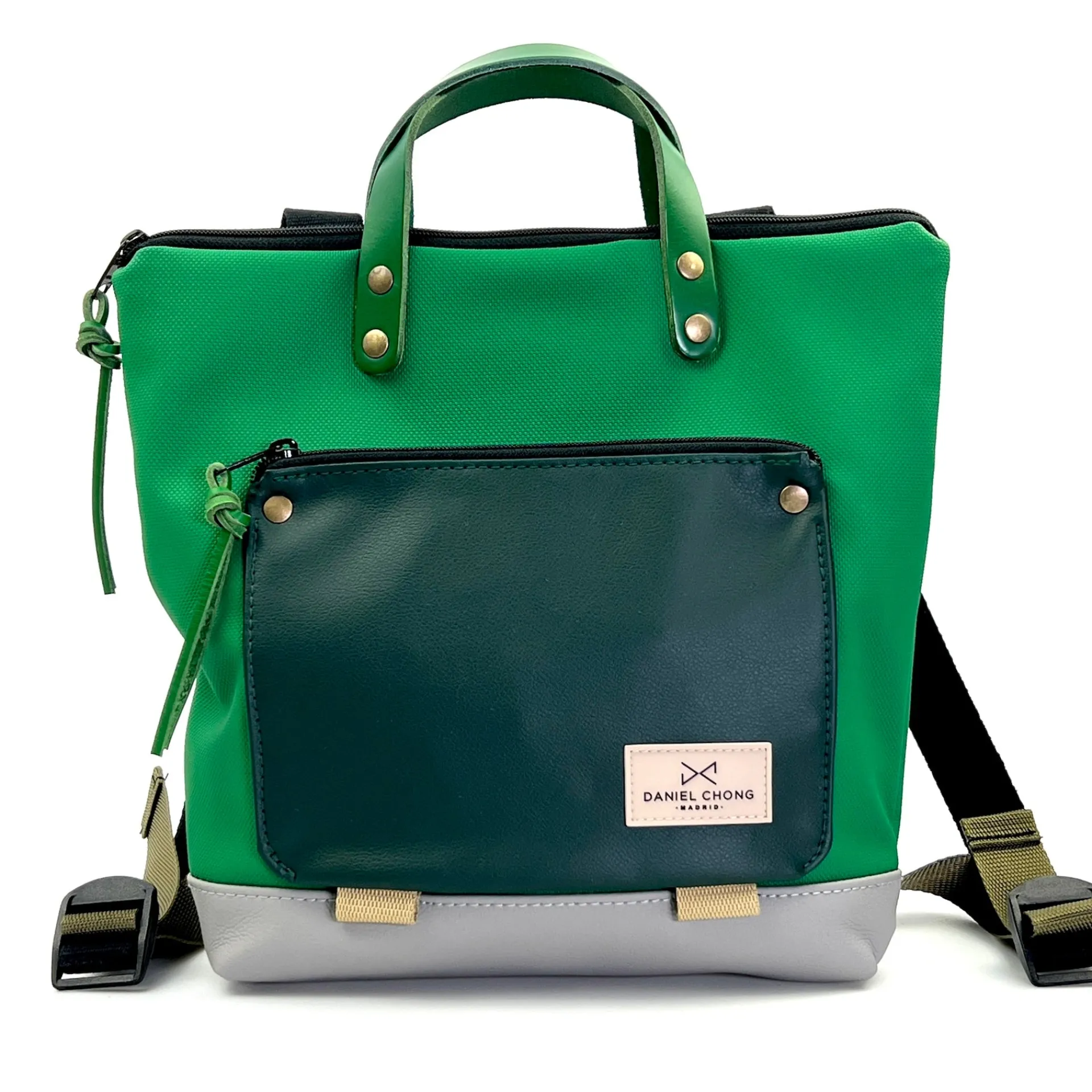 Daniel Chong mochila mini cuadrada book holder impermeable* Mochilas Mini Cuadradas Book Holder