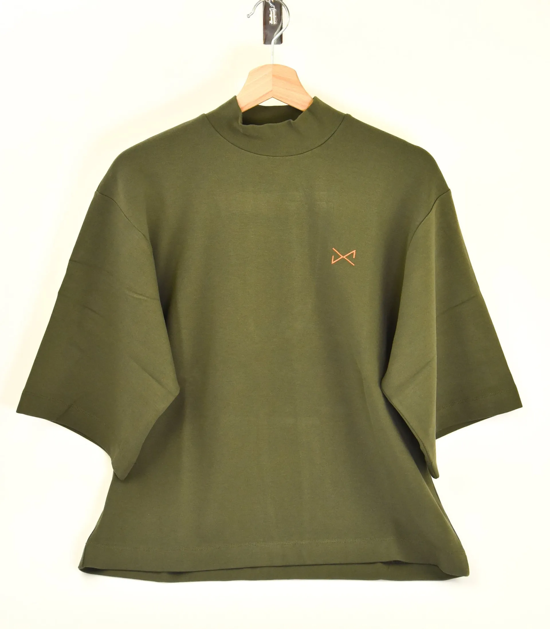 Daniel Chong SS TURTLE NECK KAKI*Mujer Hombre|Mujer