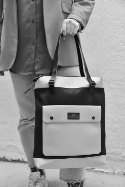 Daniel Chong The Wanderer, 3 x 1* The Worker & The Wanderer