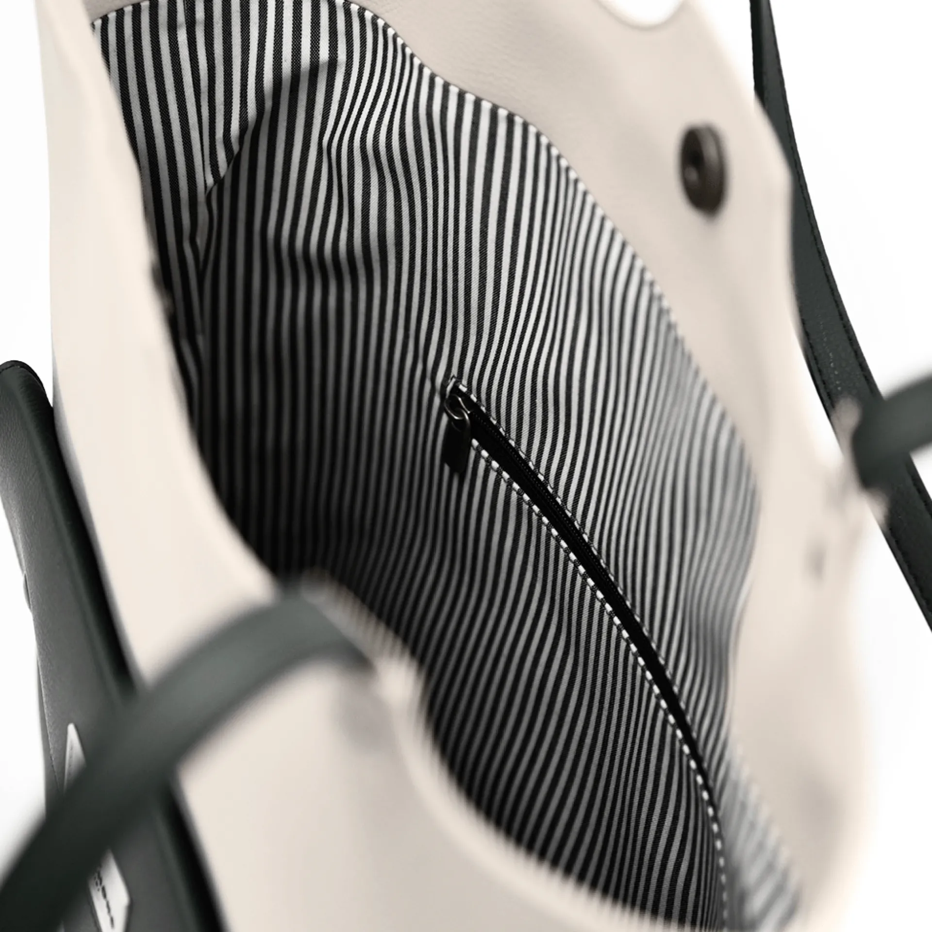 Daniel Chong T-shirt bag vegano* Tote Bags